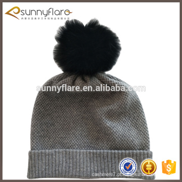 Gorro de malha celular de cashmere com bola